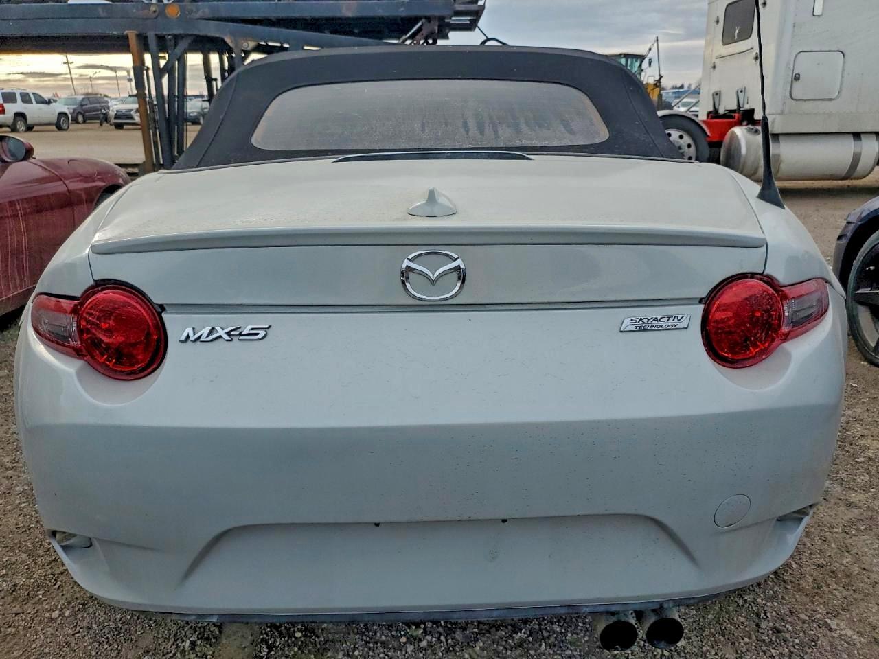 2016 MAZDA MX-5 Miata