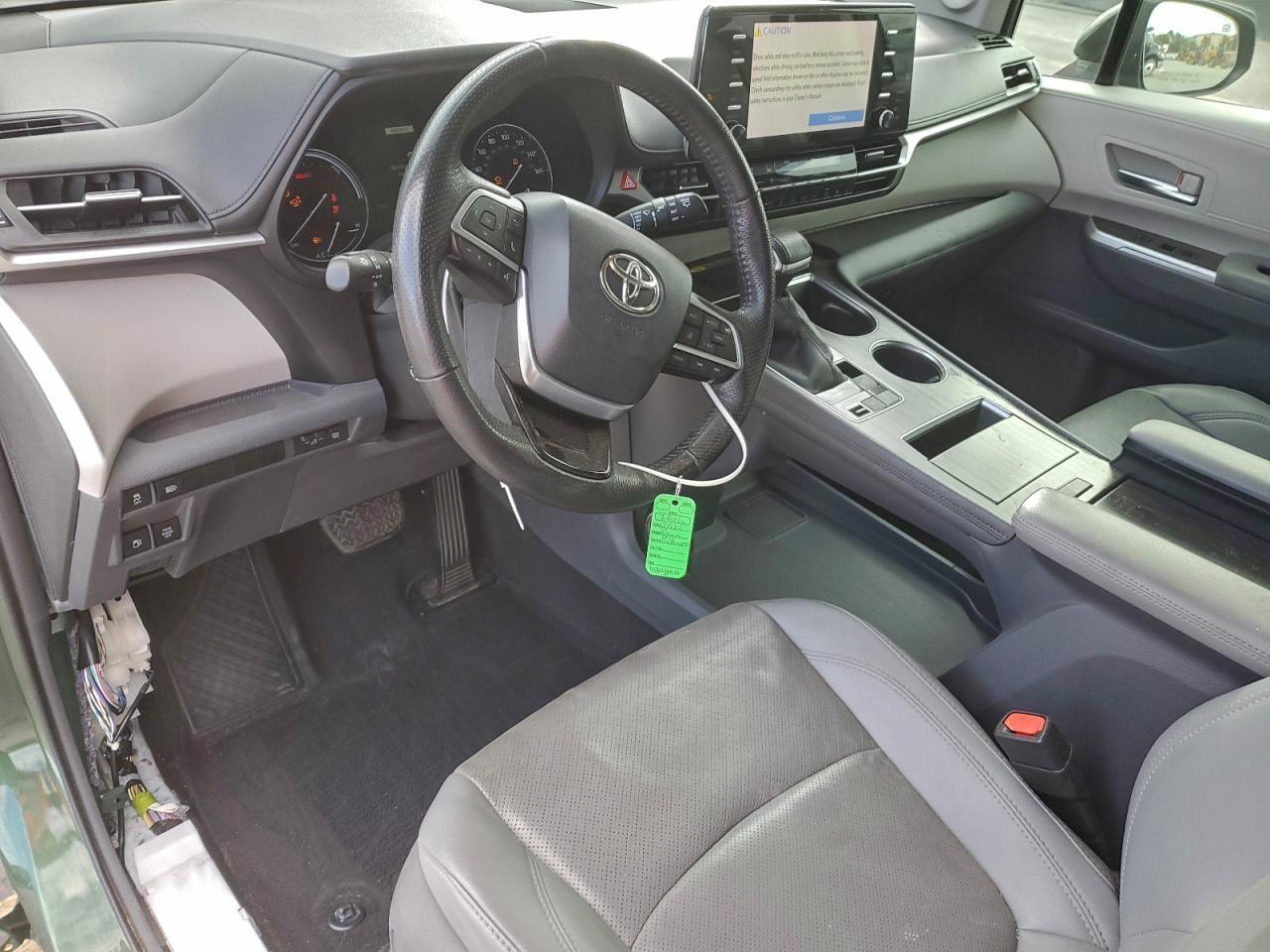2021 TOYOTA SIENNA