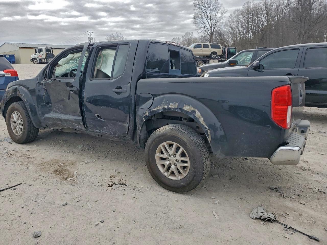 2014 NISSAN Frontier