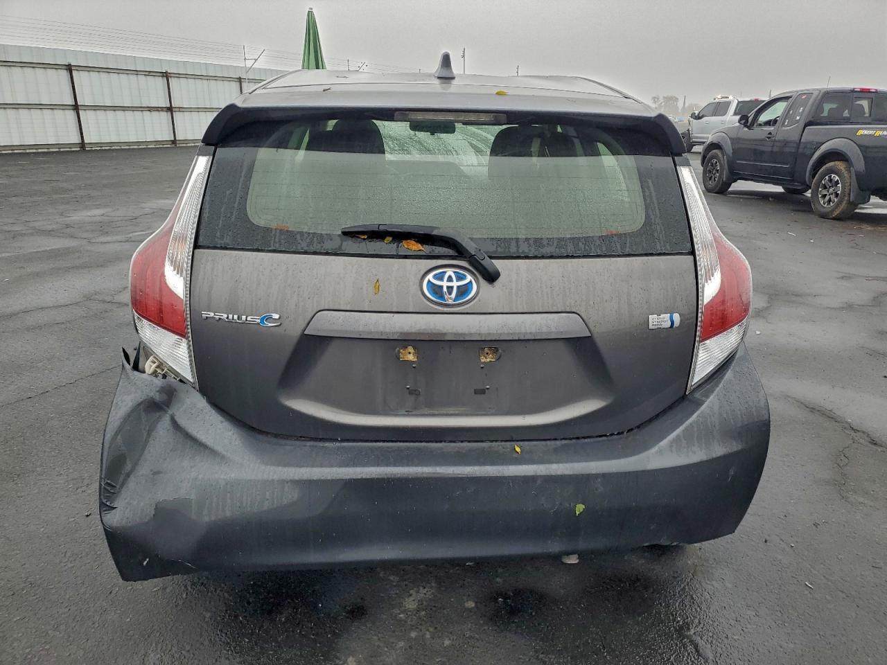 2015 TOYOTA Prius c