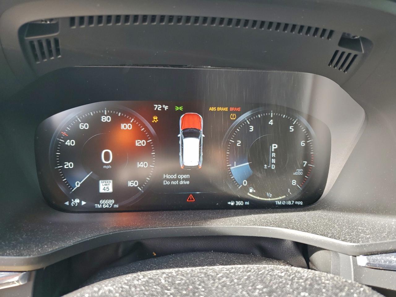 2021 VOLVO XC60