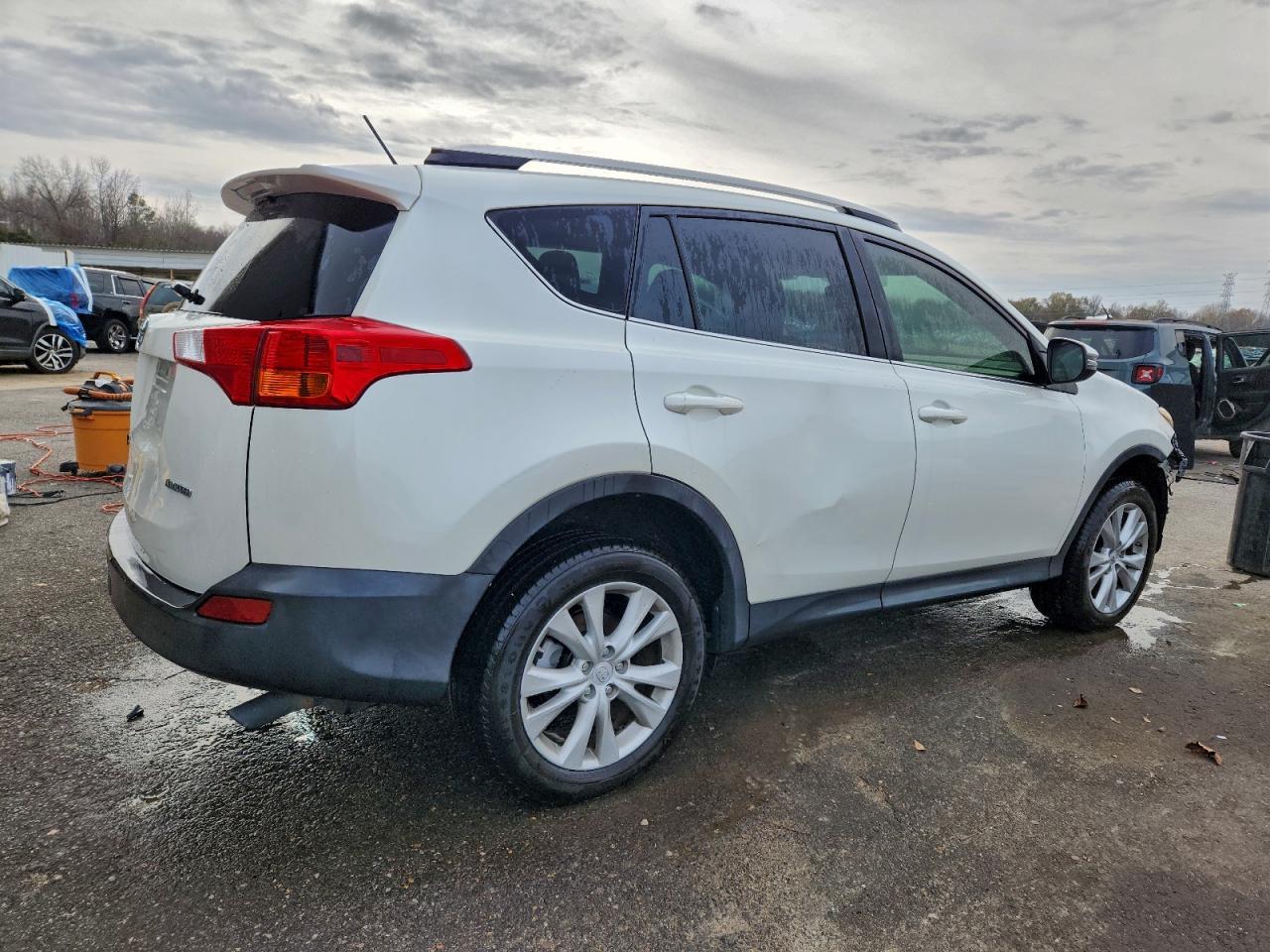 2013 TOYOTA RAV4