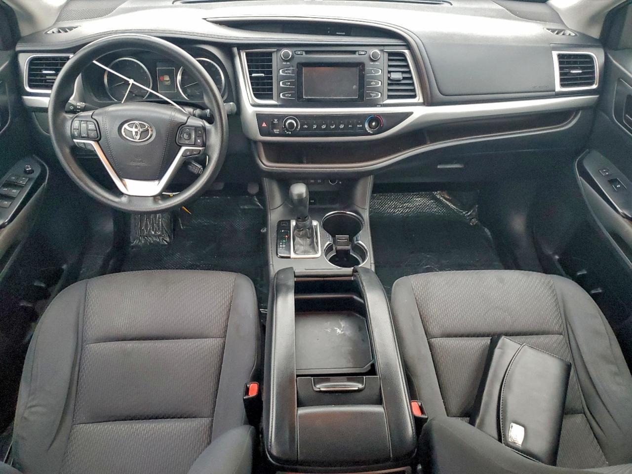 2017 TOYOTA HIGHLANDER