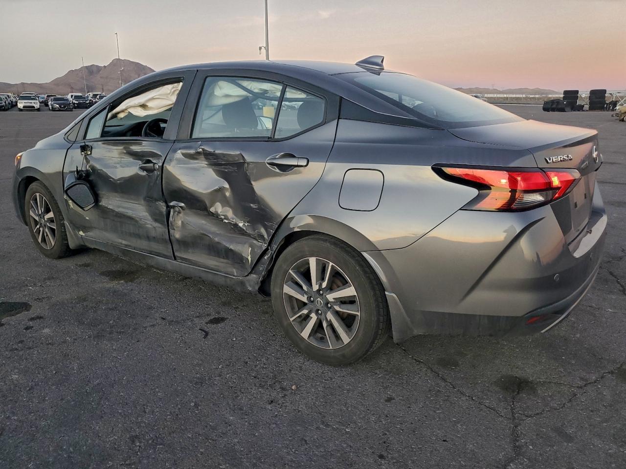 2019 NISSAN VERSA