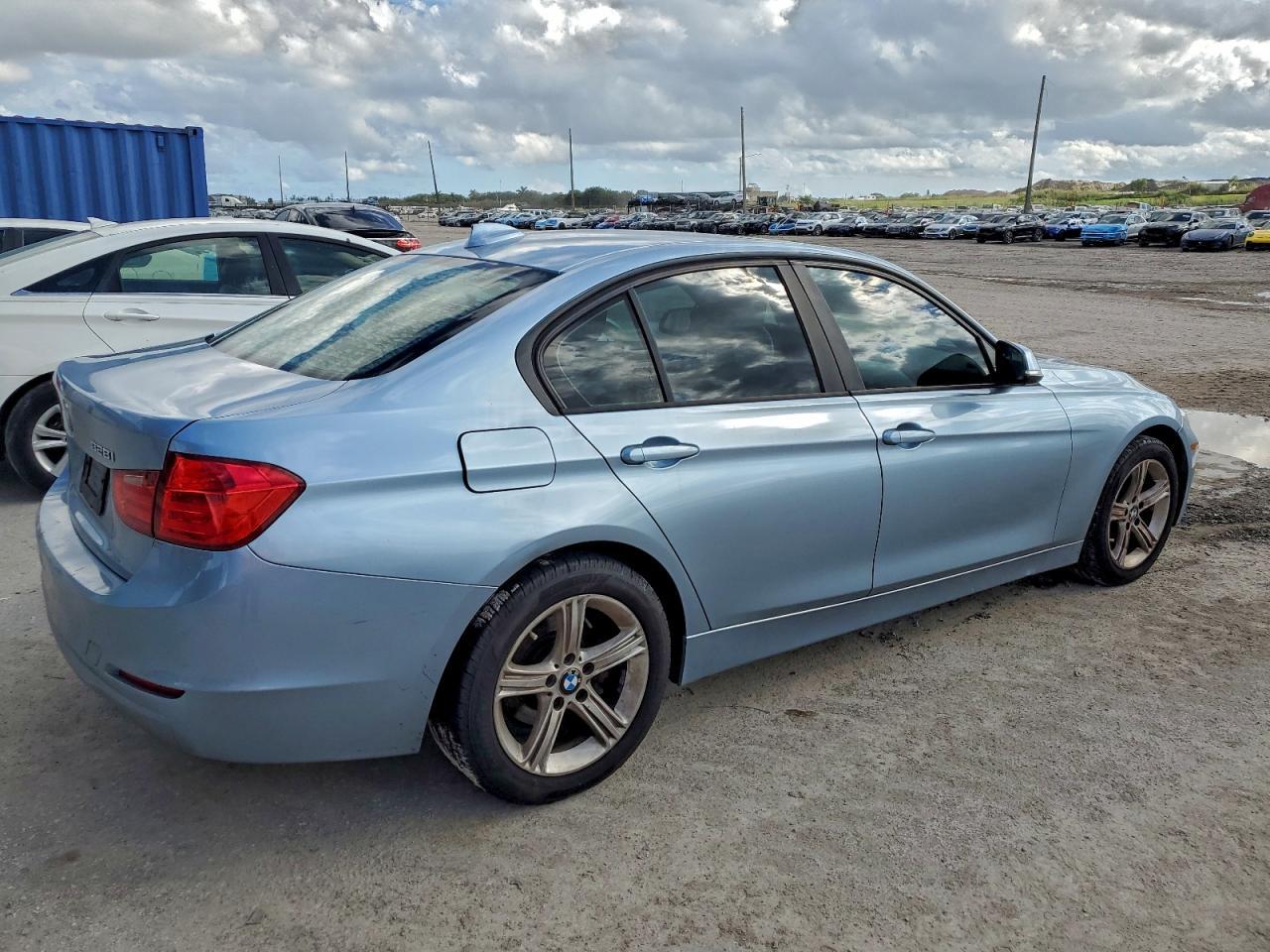 2013 BMW 3 SERIES