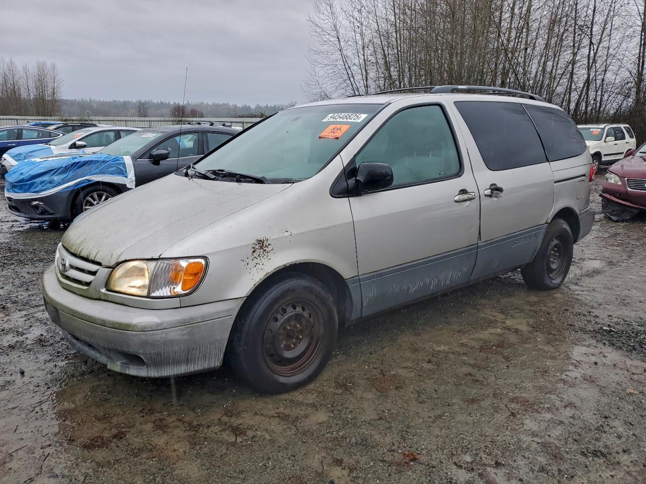 2003 TOYOTA SIENNA