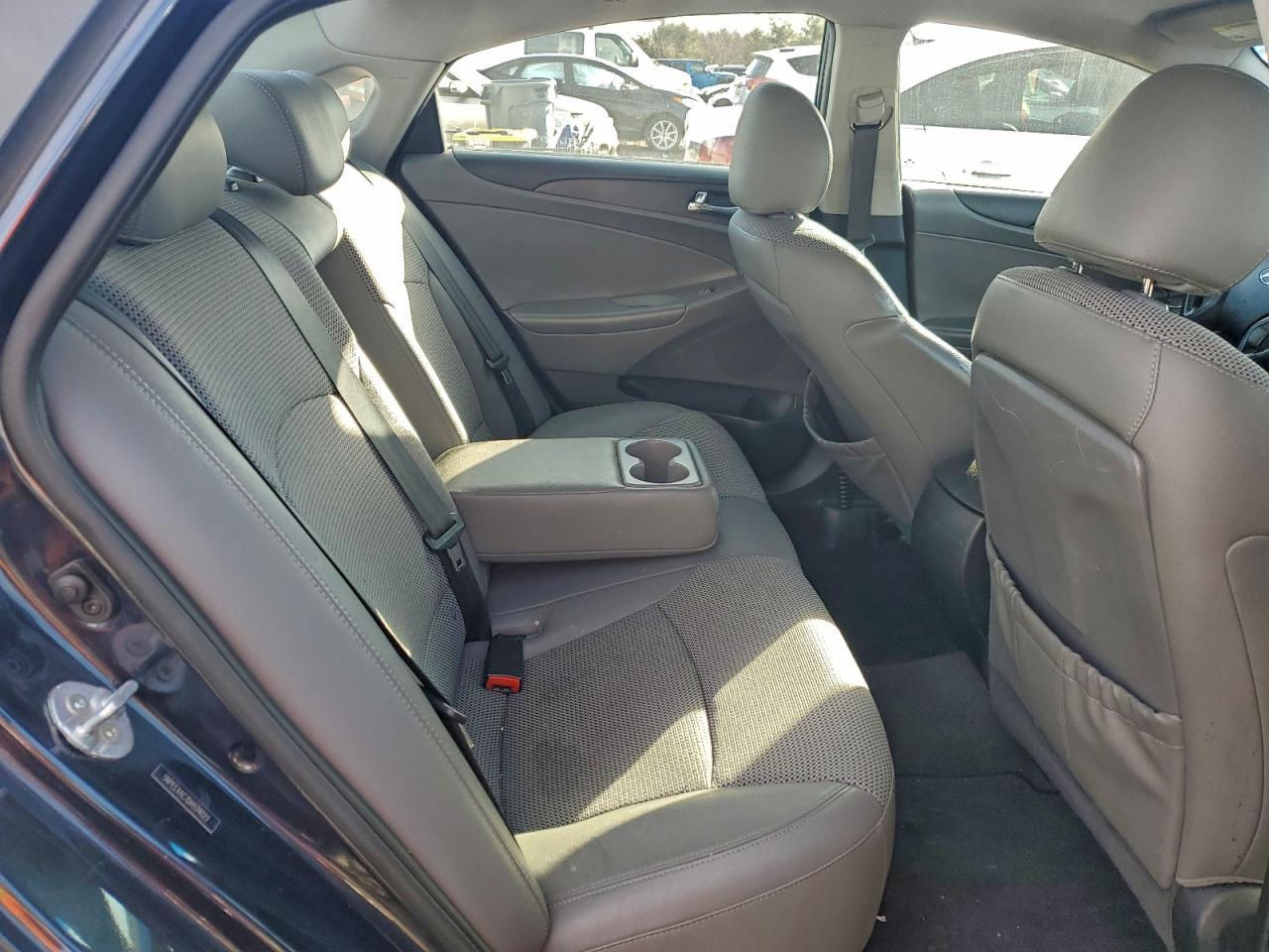 2013 HYUNDAI SONATA