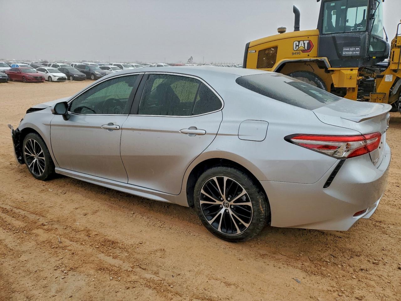 2018 TOYOTA CAMRY