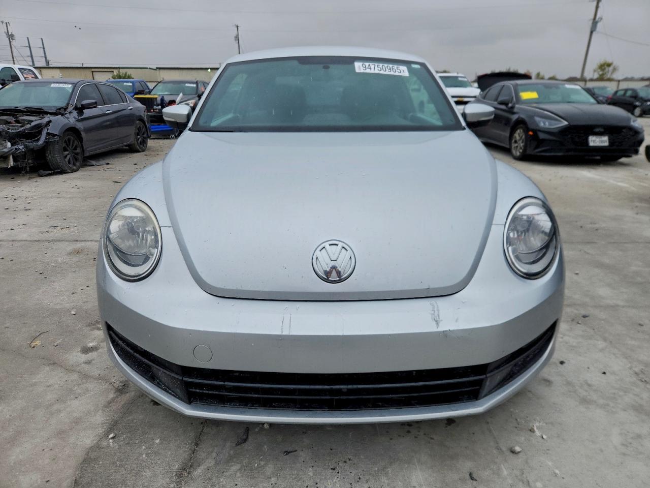 2014 VOLKSWAGEN Beetle