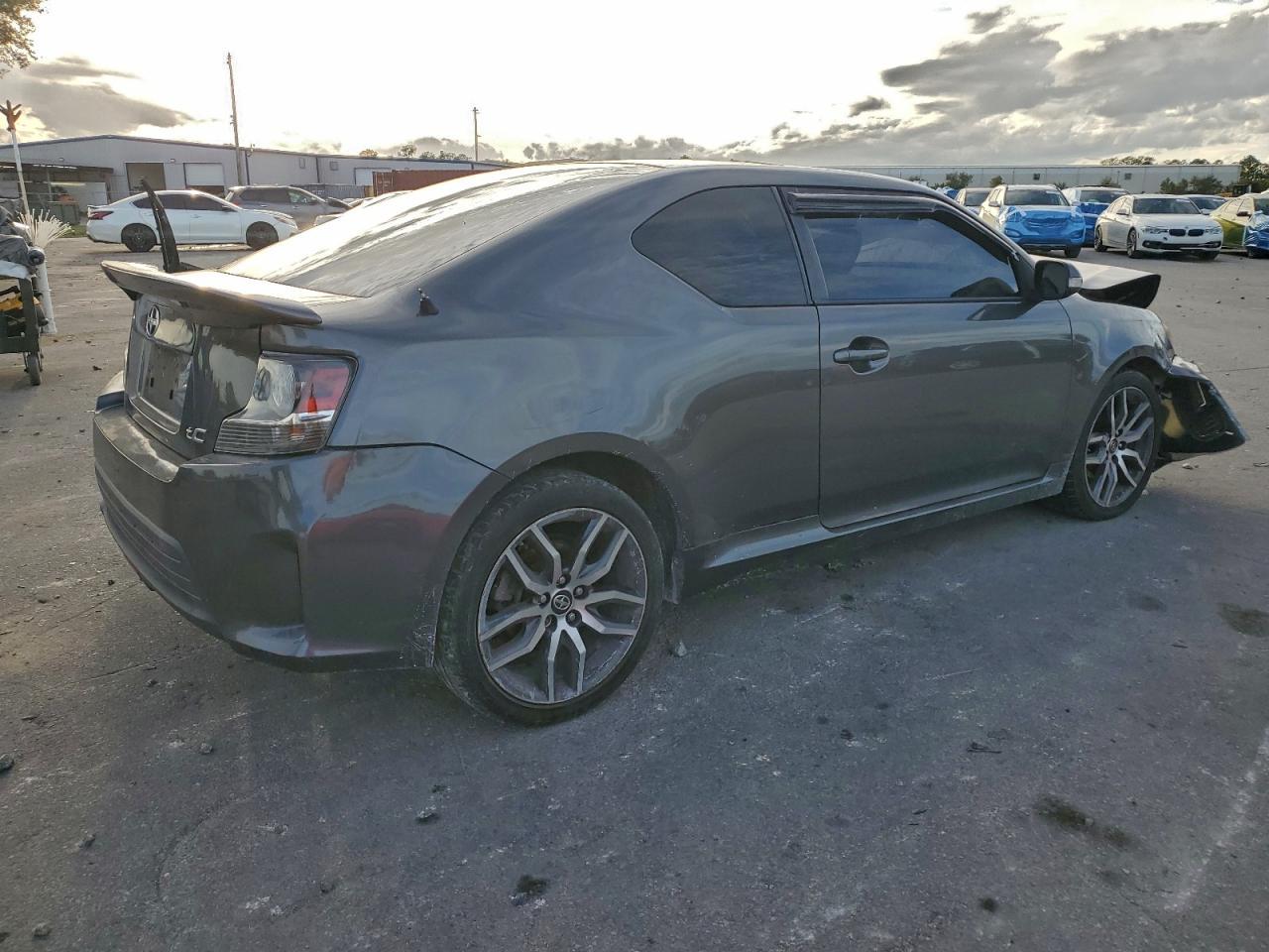 2015 TOYOTA SCION