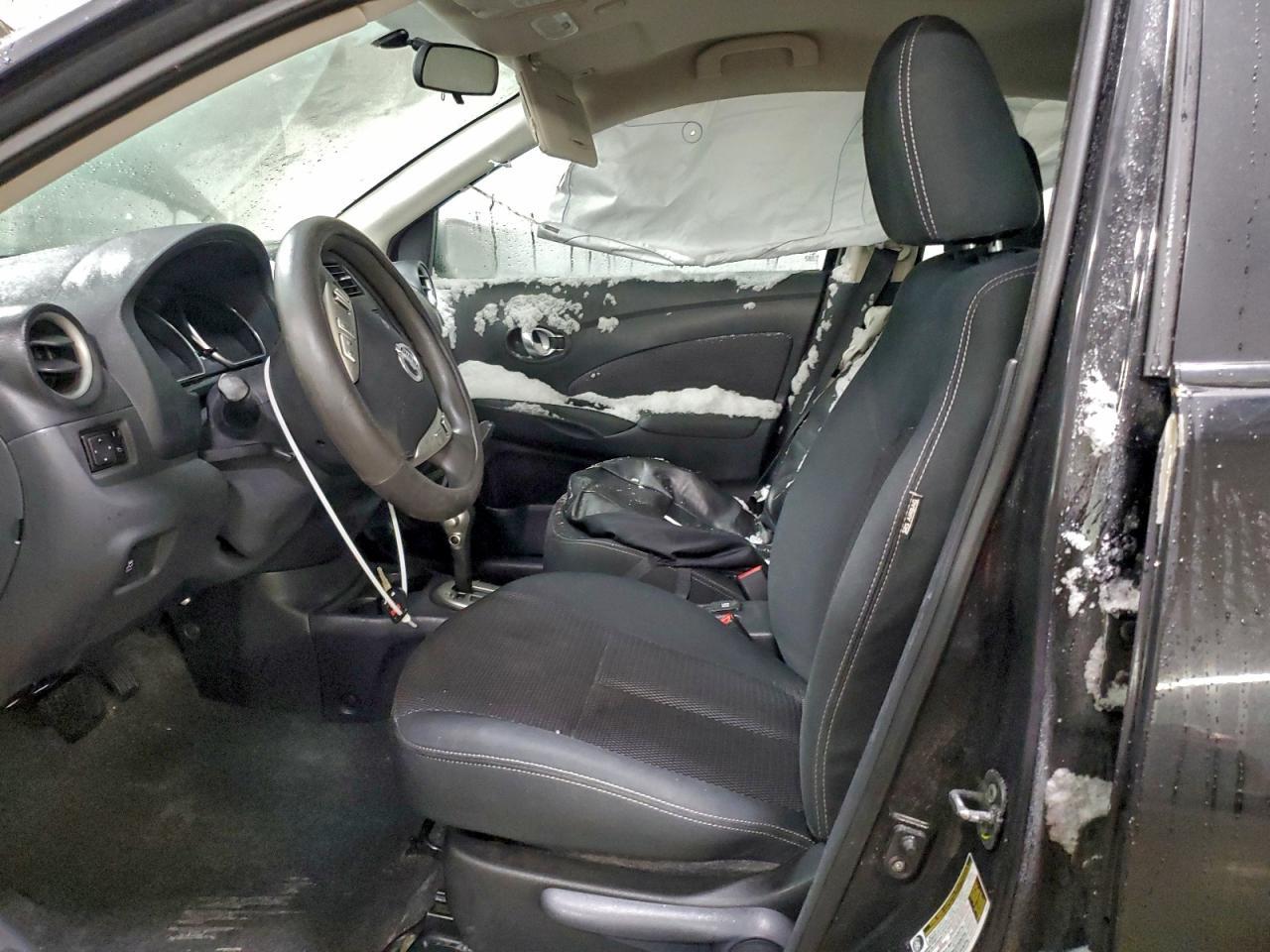 2015 NISSAN VERSA