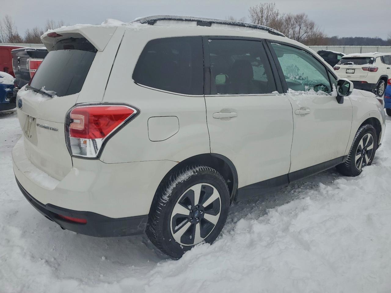 2018 SUBARU FORESTER