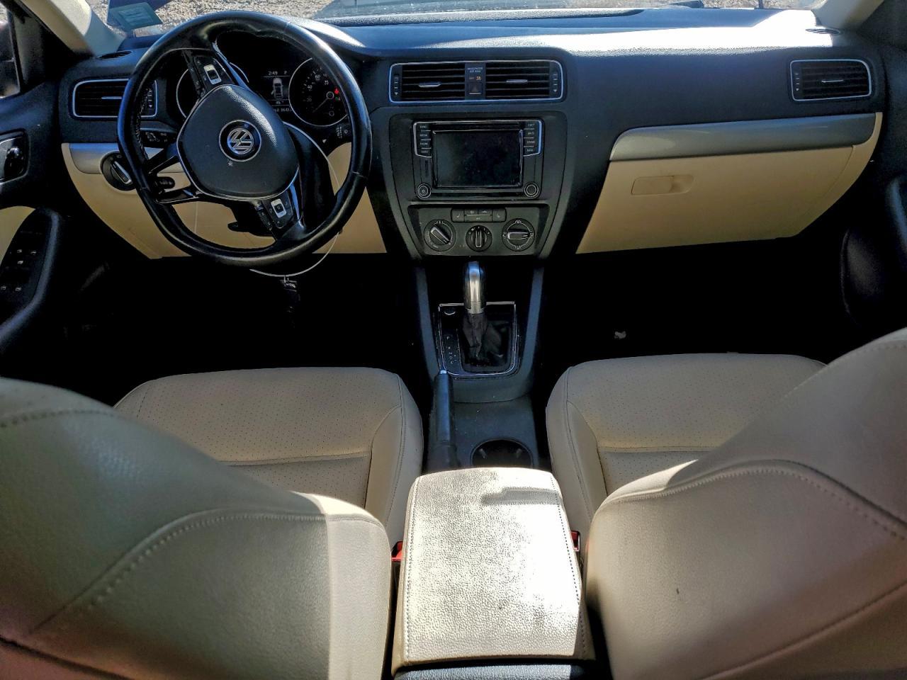 2017 VOLKSWAGEN JETTA