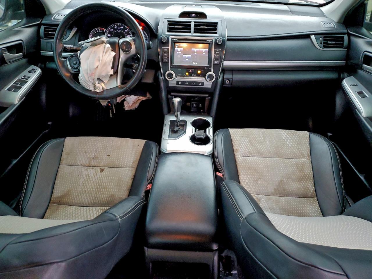 2014 TOYOTA CAMRY