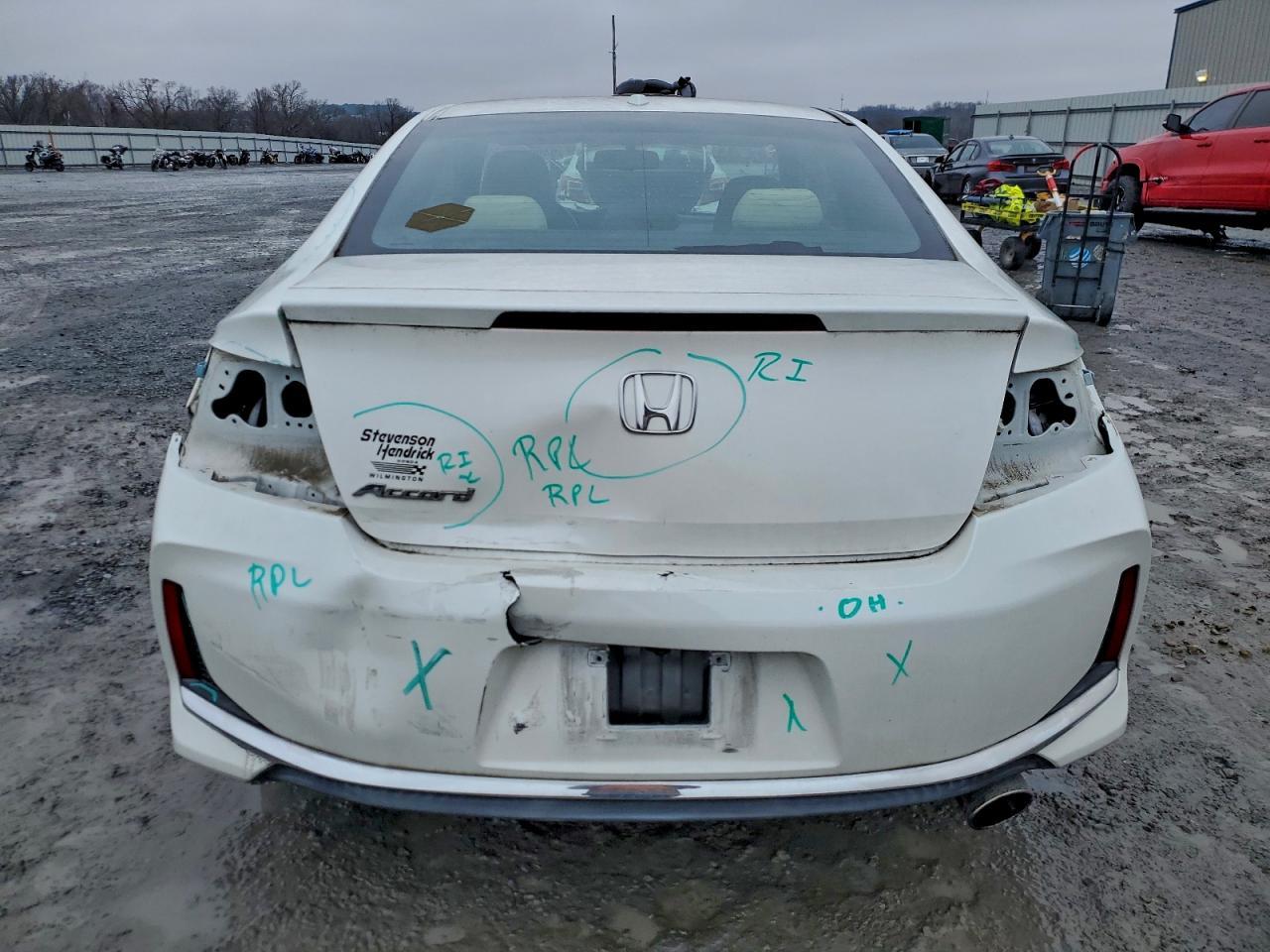 2017 HONDA ACCORD