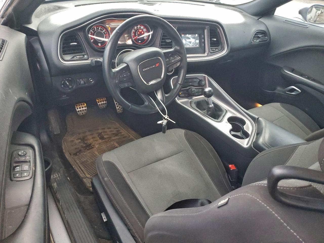2015 DODGE Challenger