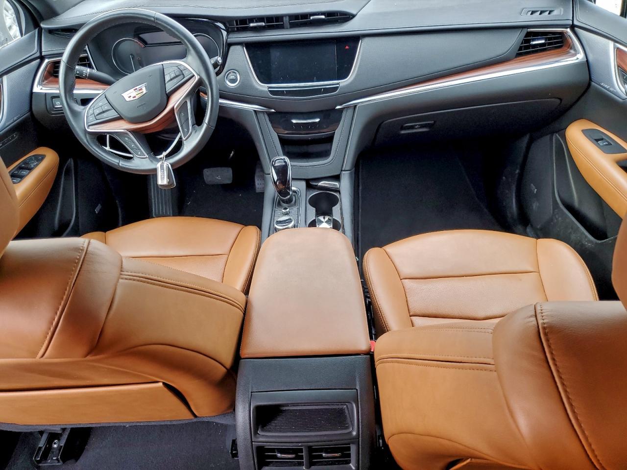 2024 CADILLAC XT5