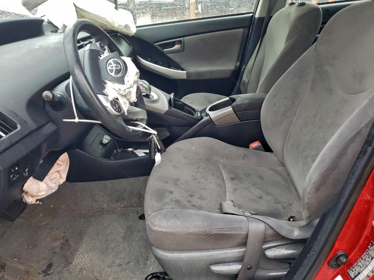 2015 TOYOTA PRIUS