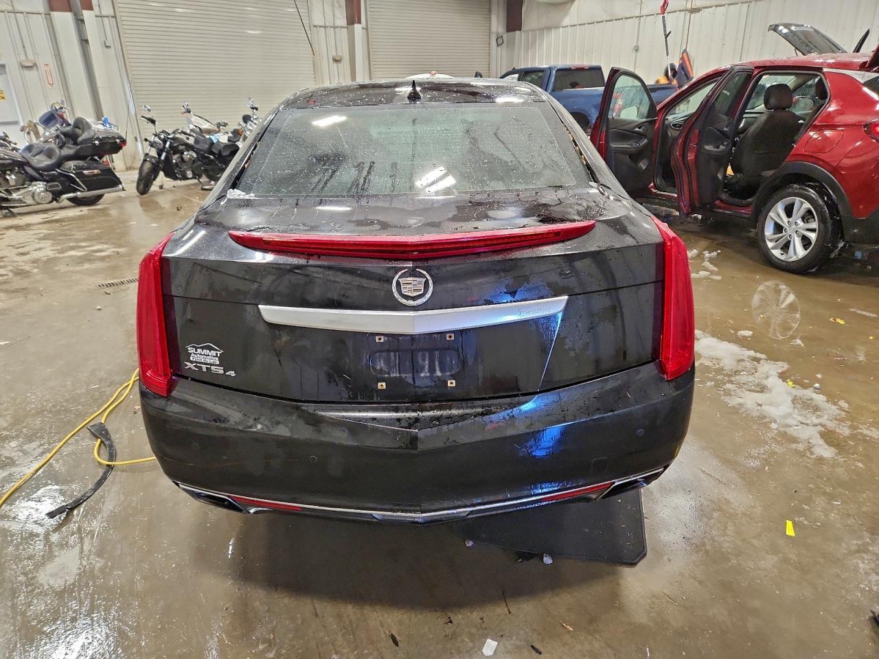 2013 CADILLAC XTS