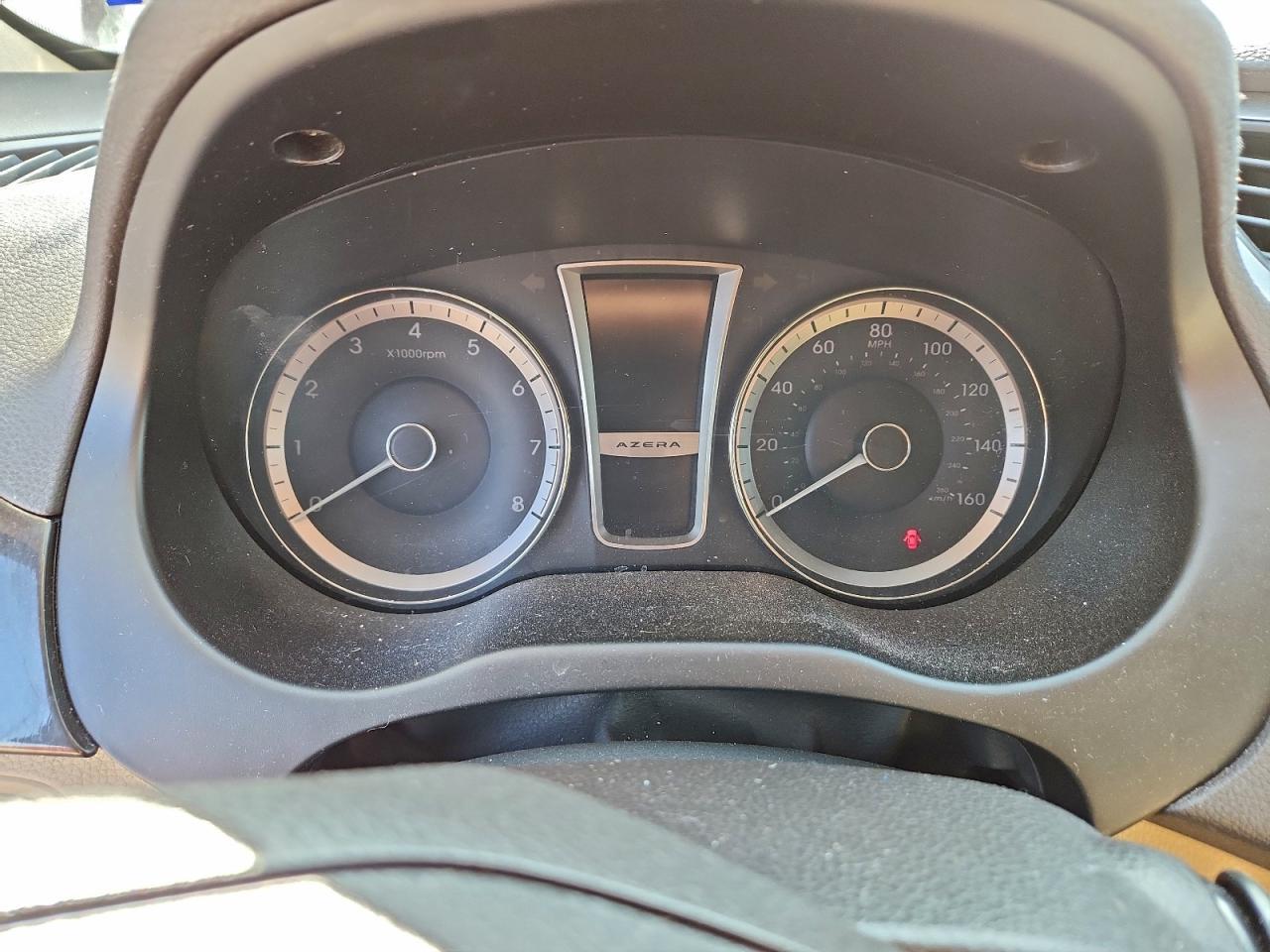2012 HYUNDAI Azera