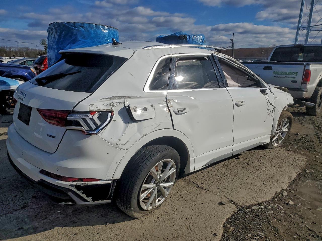 2023 AUDI Q3