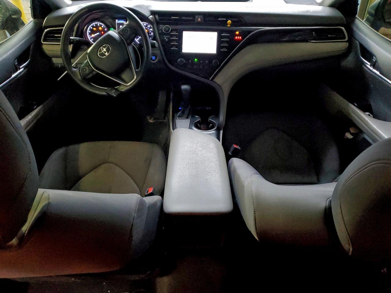 2018 TOYOTA CAMRY
