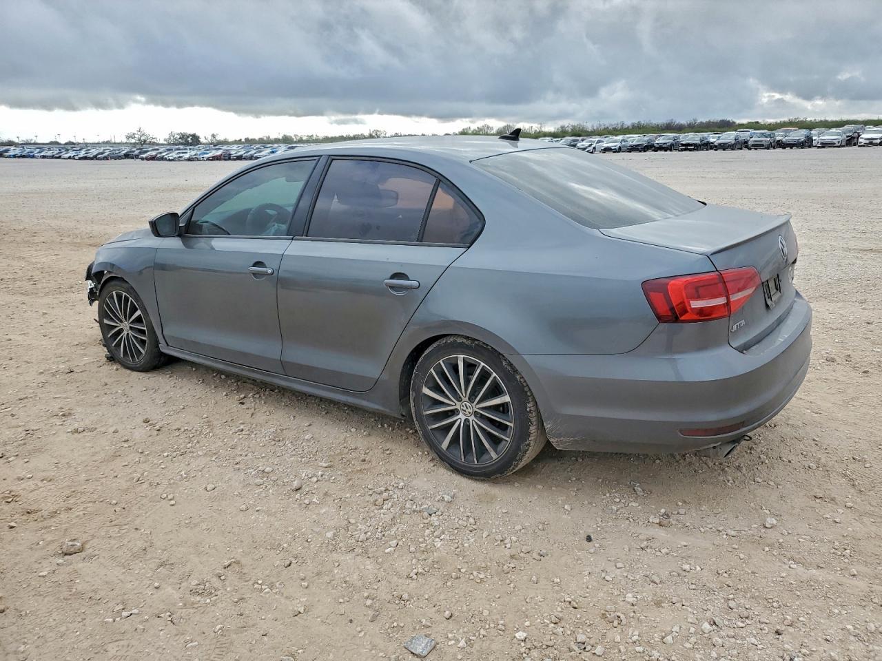 2015 VOLKSWAGEN JETTA