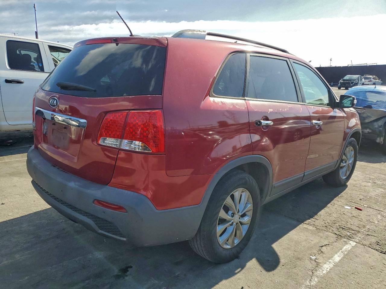 2011 KIA SORENTO