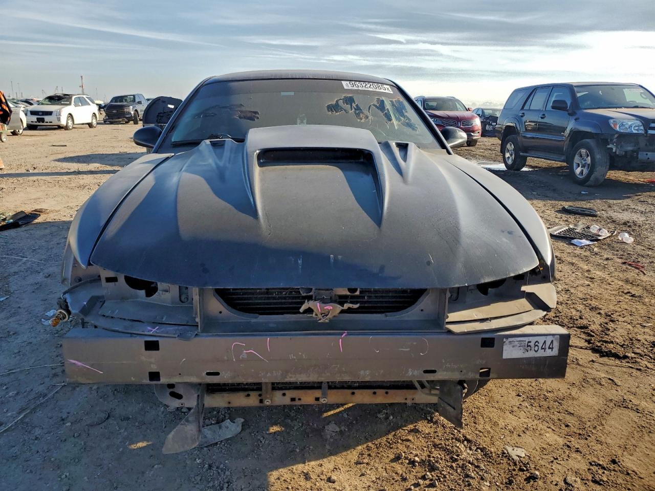 2004 FORD MUSTANG