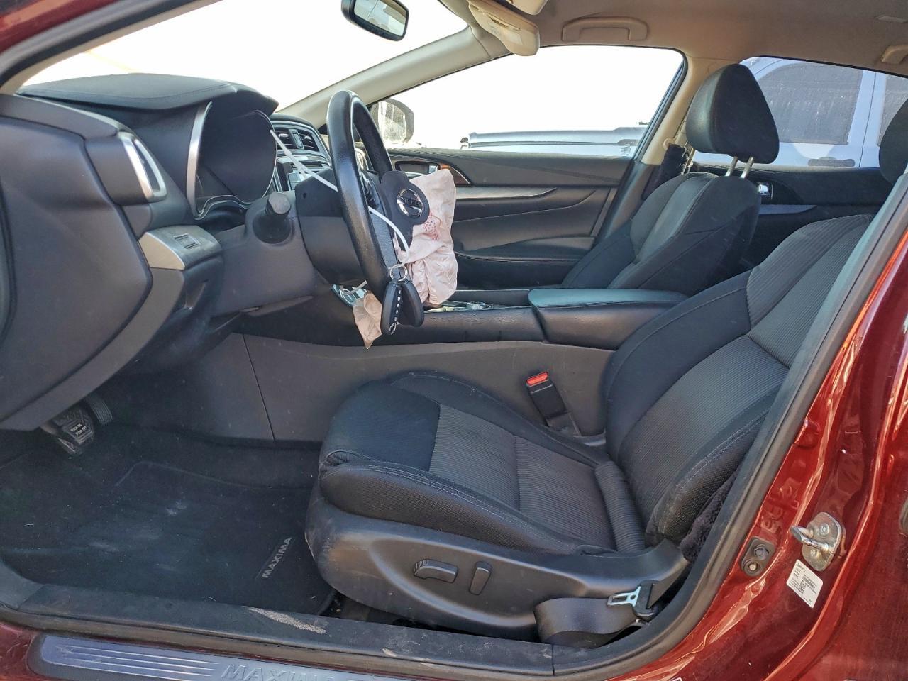 2017 NISSAN Maxima