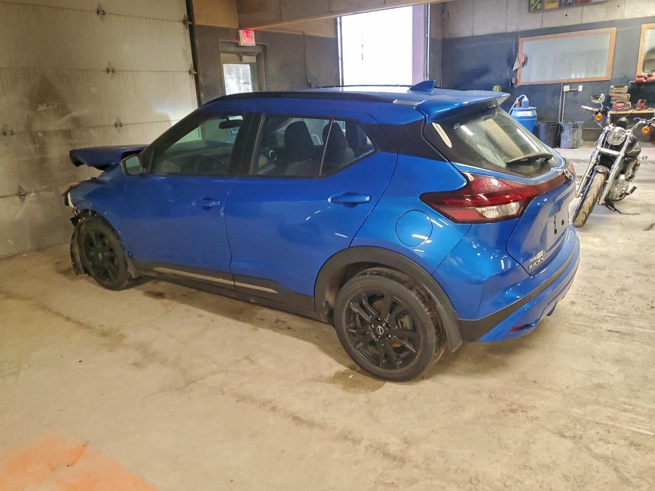 2022 NISSAN KICKS