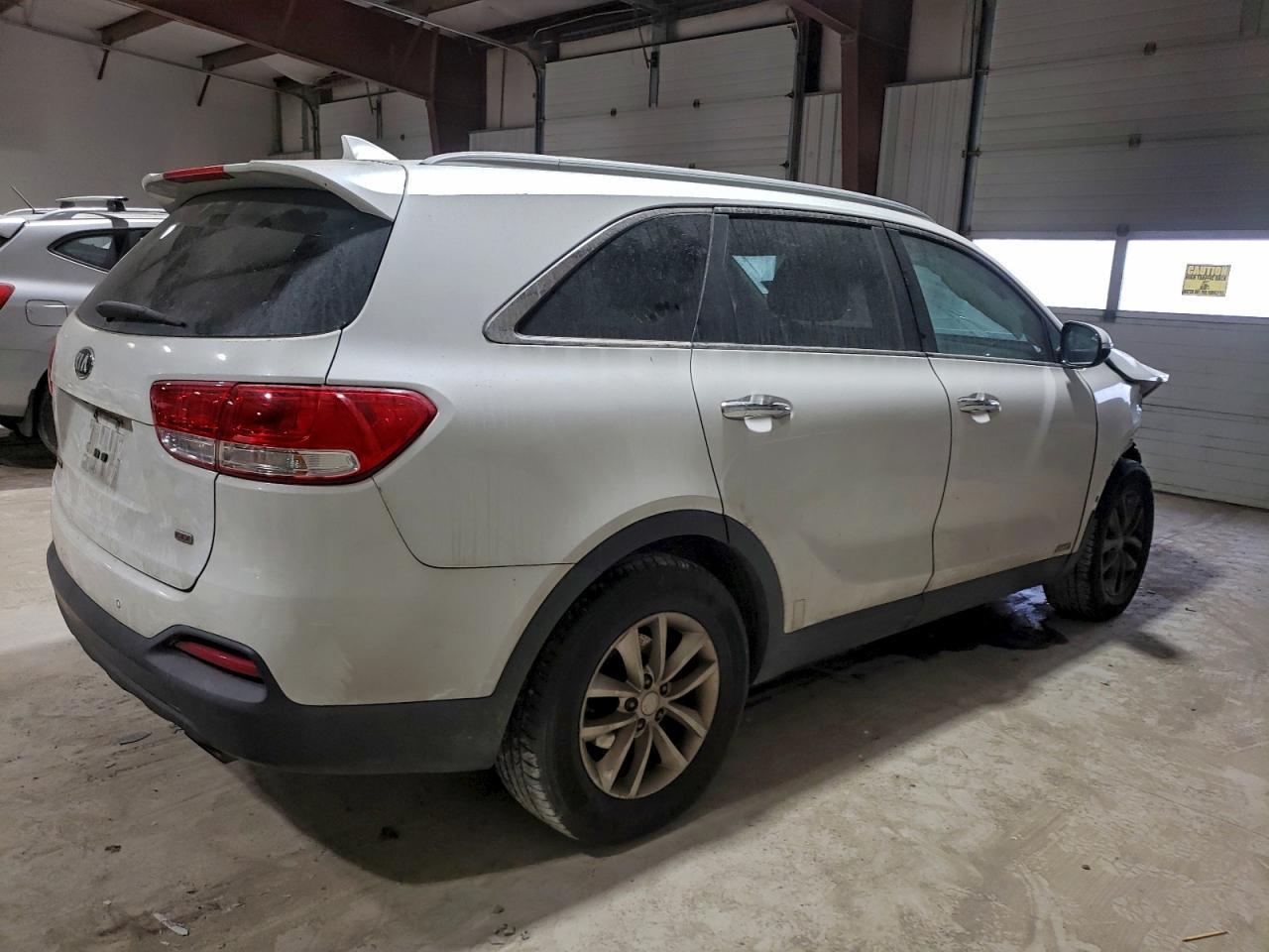 2016 KIA SORENTO
