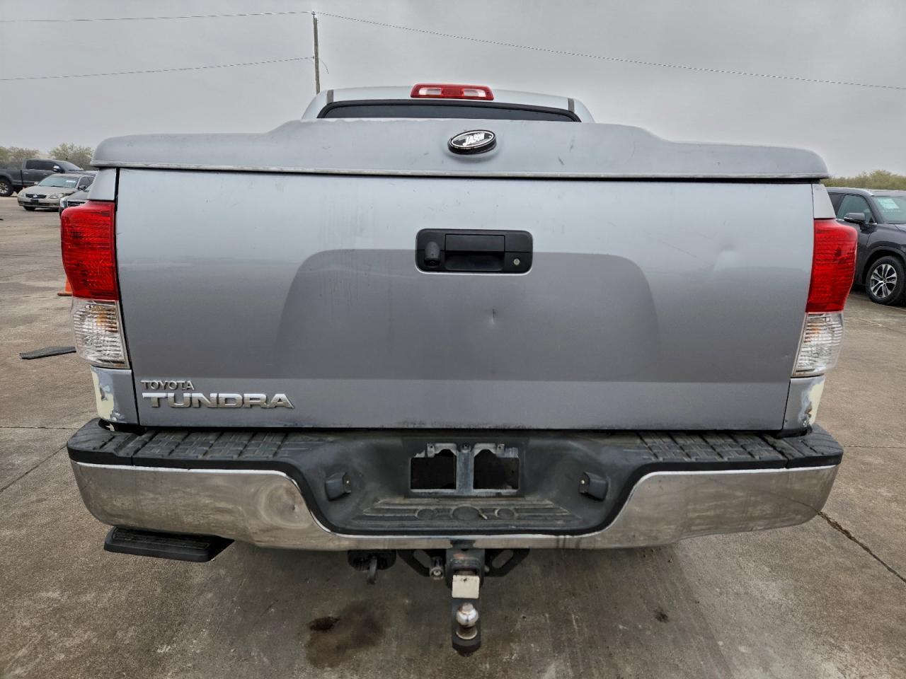 2011 TOYOTA TUNDRA