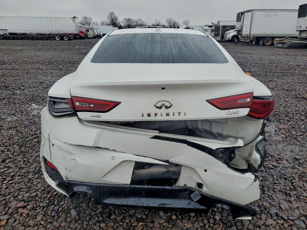 2017 INFINITI Q60