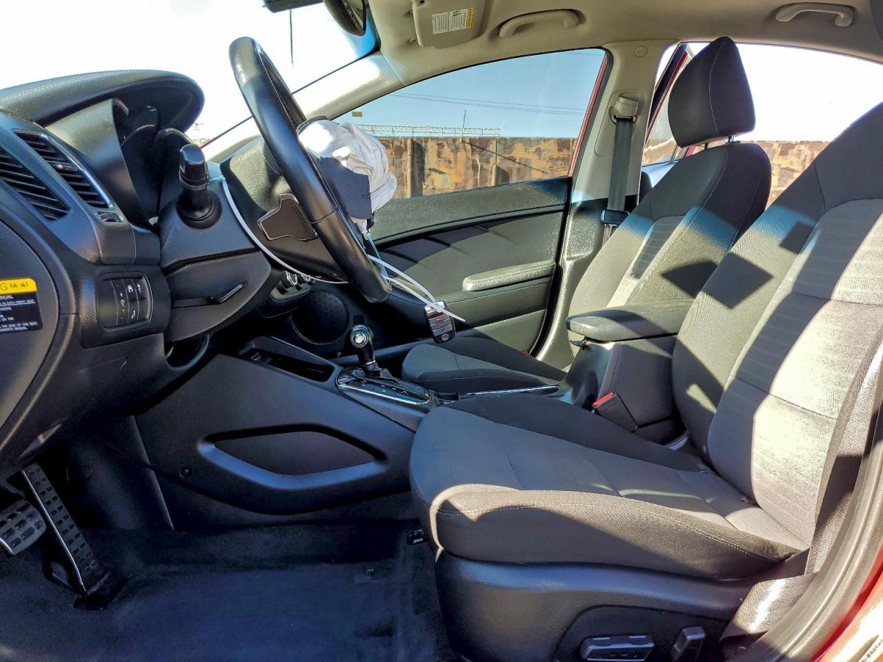 2017 KIA FORTE