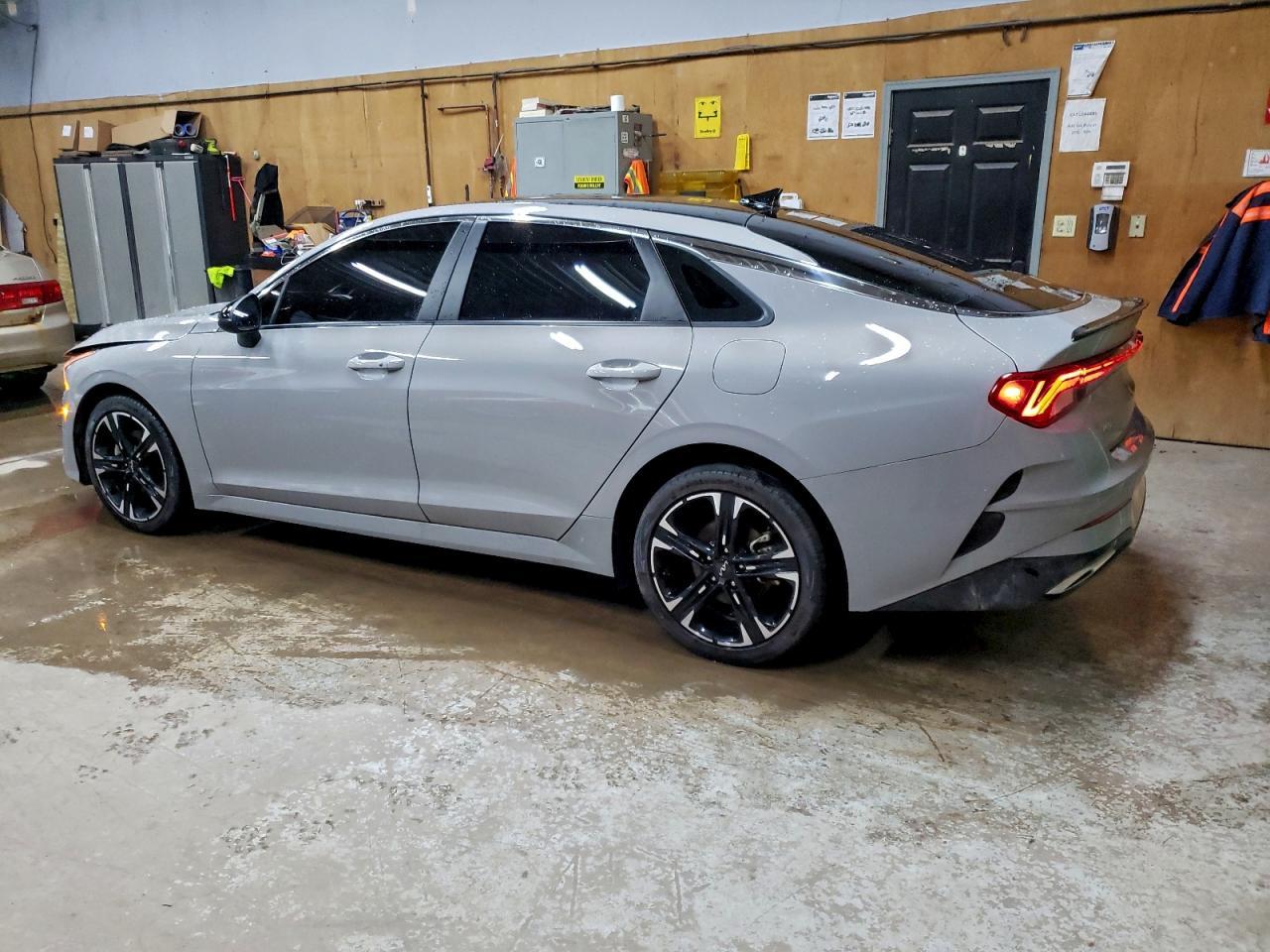 2023 KIA K5