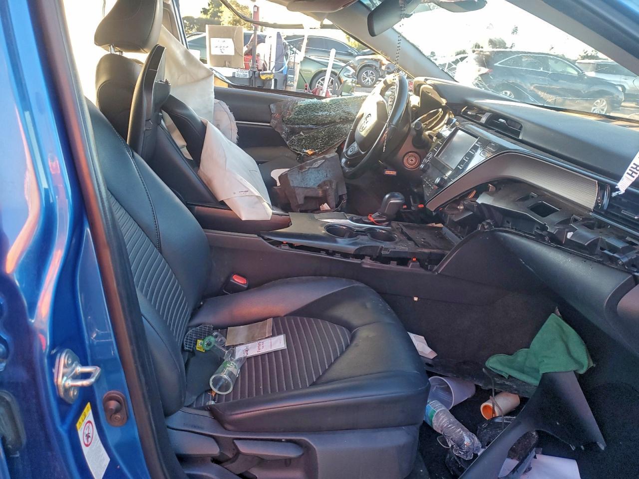 2019 TOYOTA CAMRY