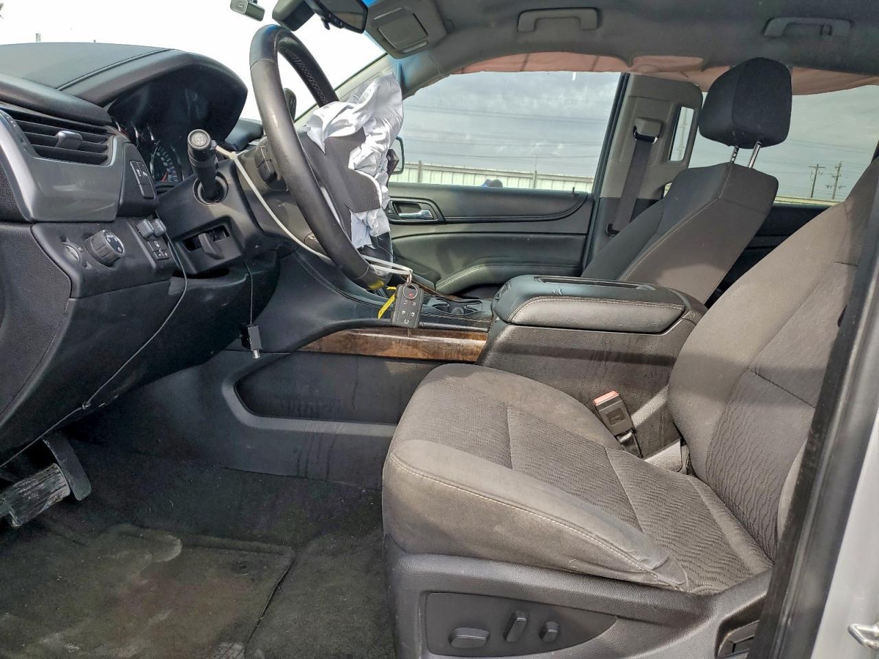 2016 CHEVROLET Suburban