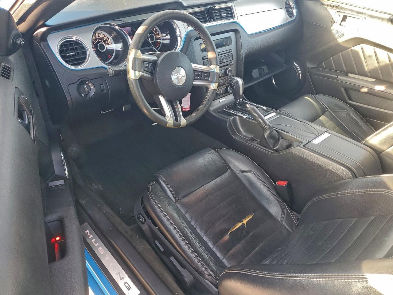 2013 FORD MUSTANG