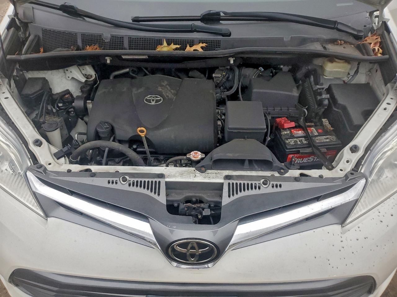 2018 TOYOTA SIENNA