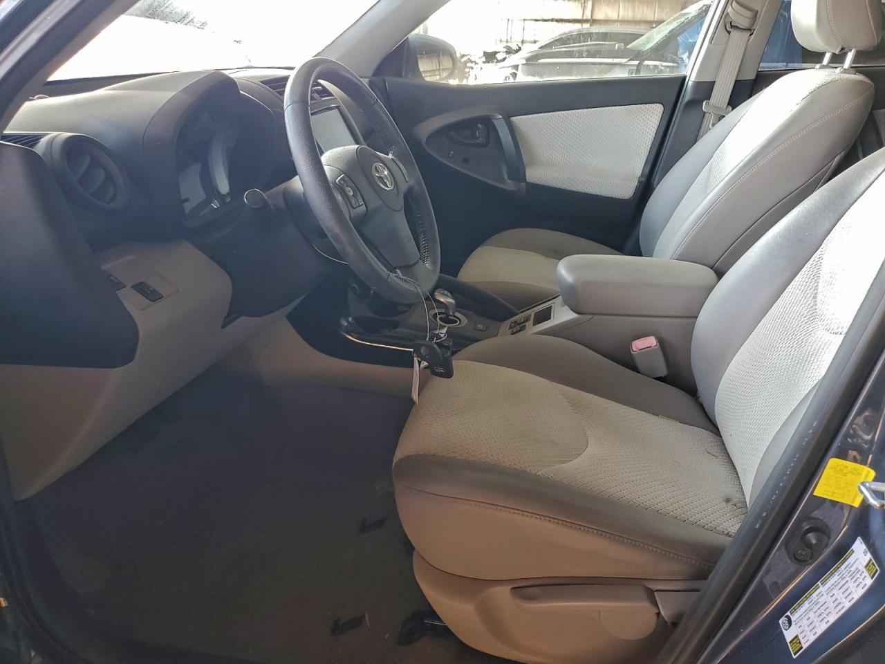 2014 TOYOTA RAV4