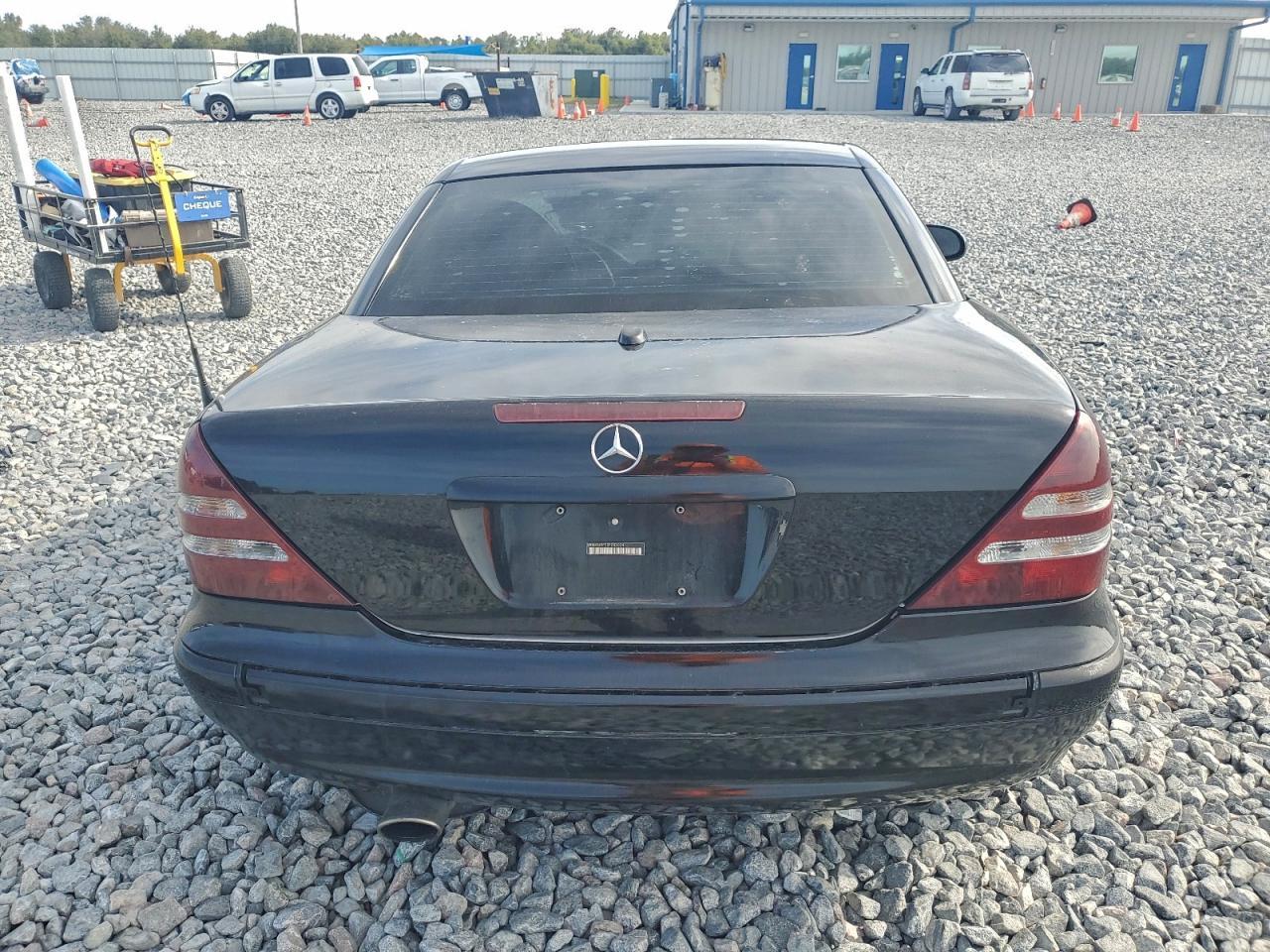 2002 MERCEDES-BENZ SLK-Class