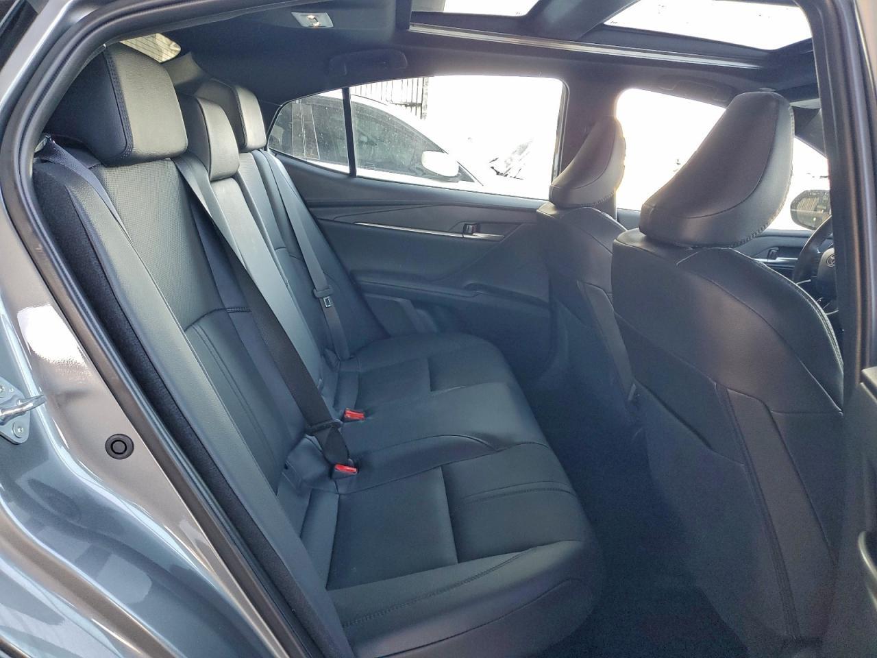 2025 TOYOTA CAMRY