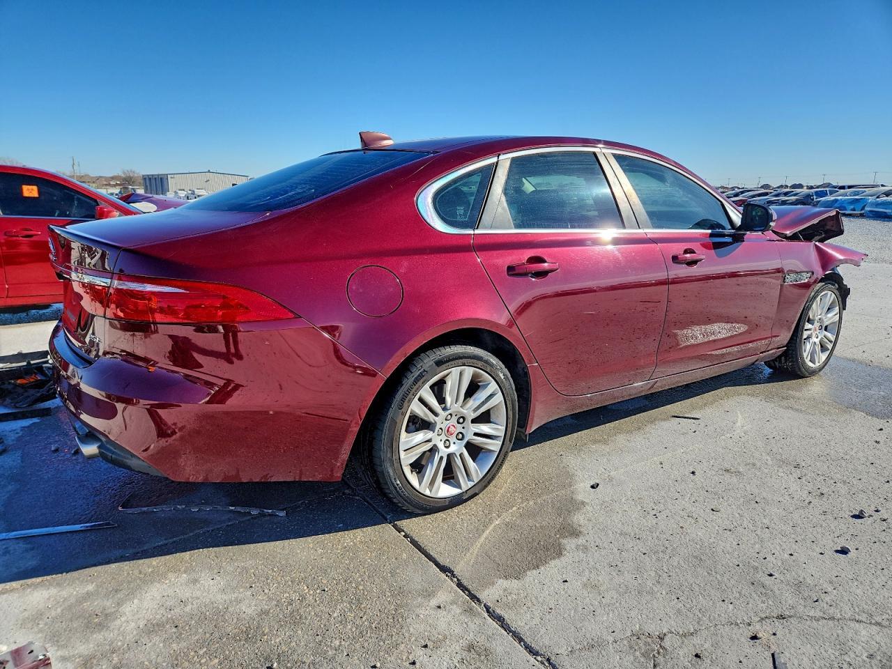 2017 JAGUAR XF