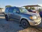2004 TOYOTA Sequoia