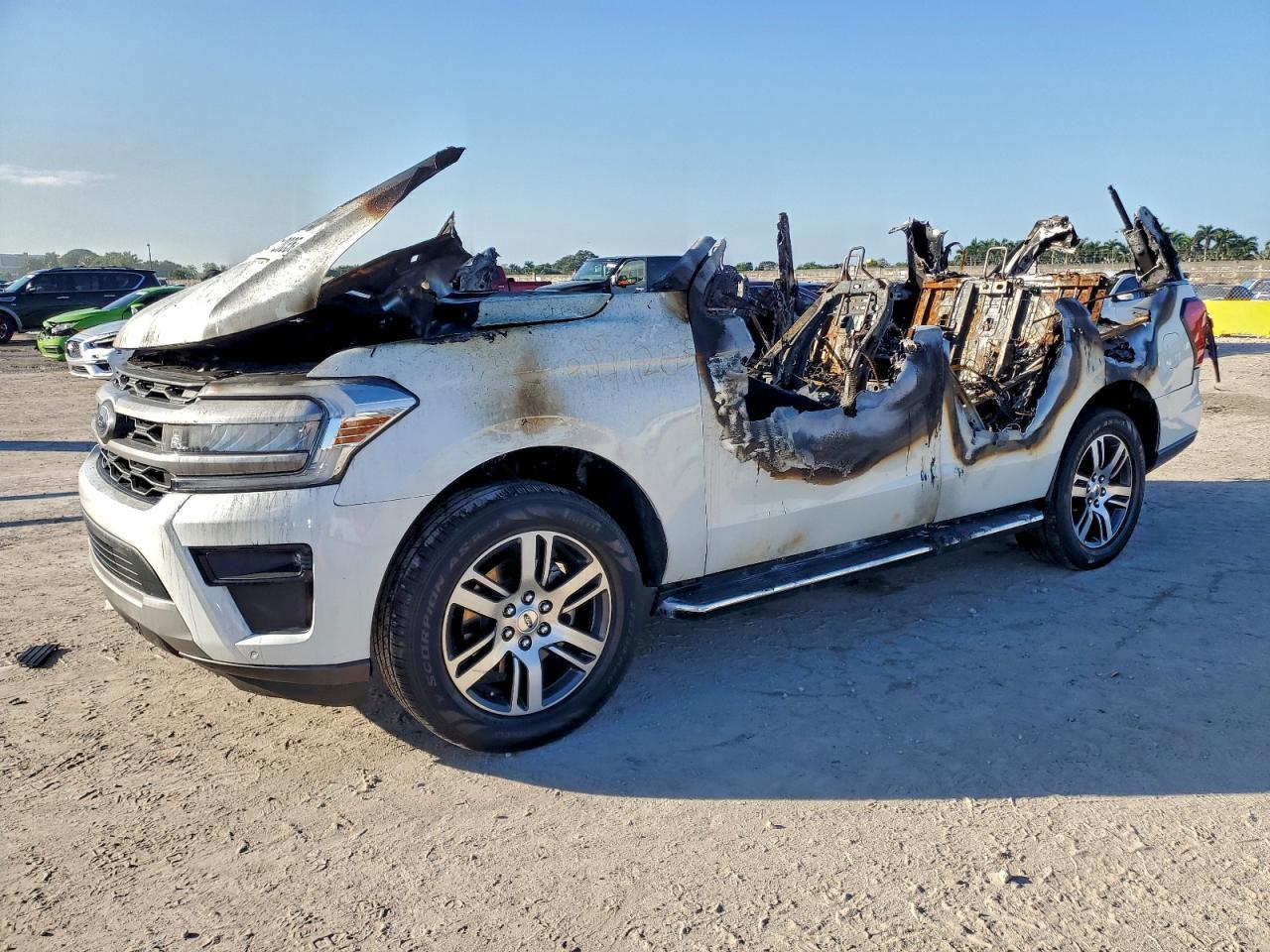 2023 FORD Expedition