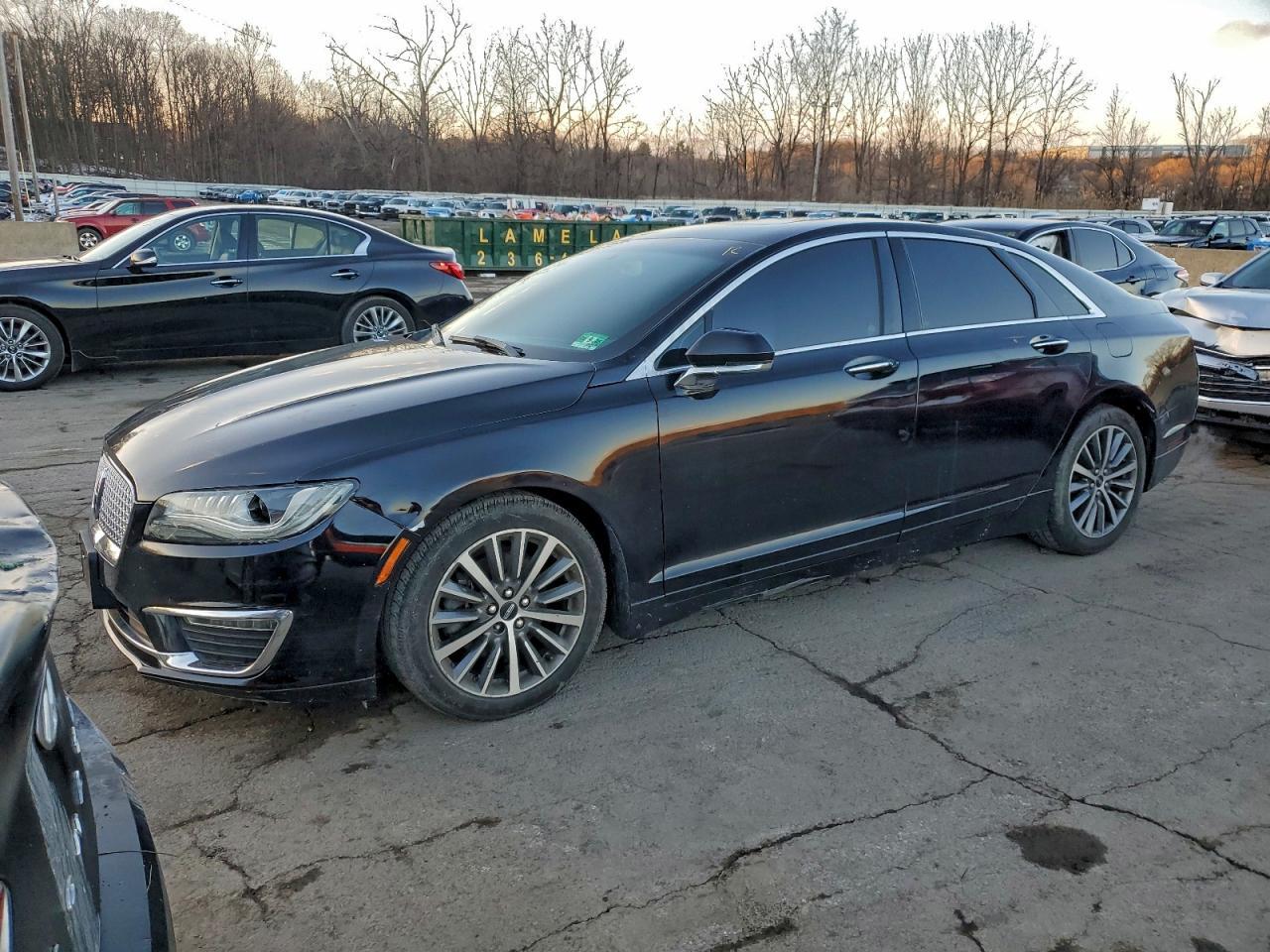 2017 LINCOLN MKZ