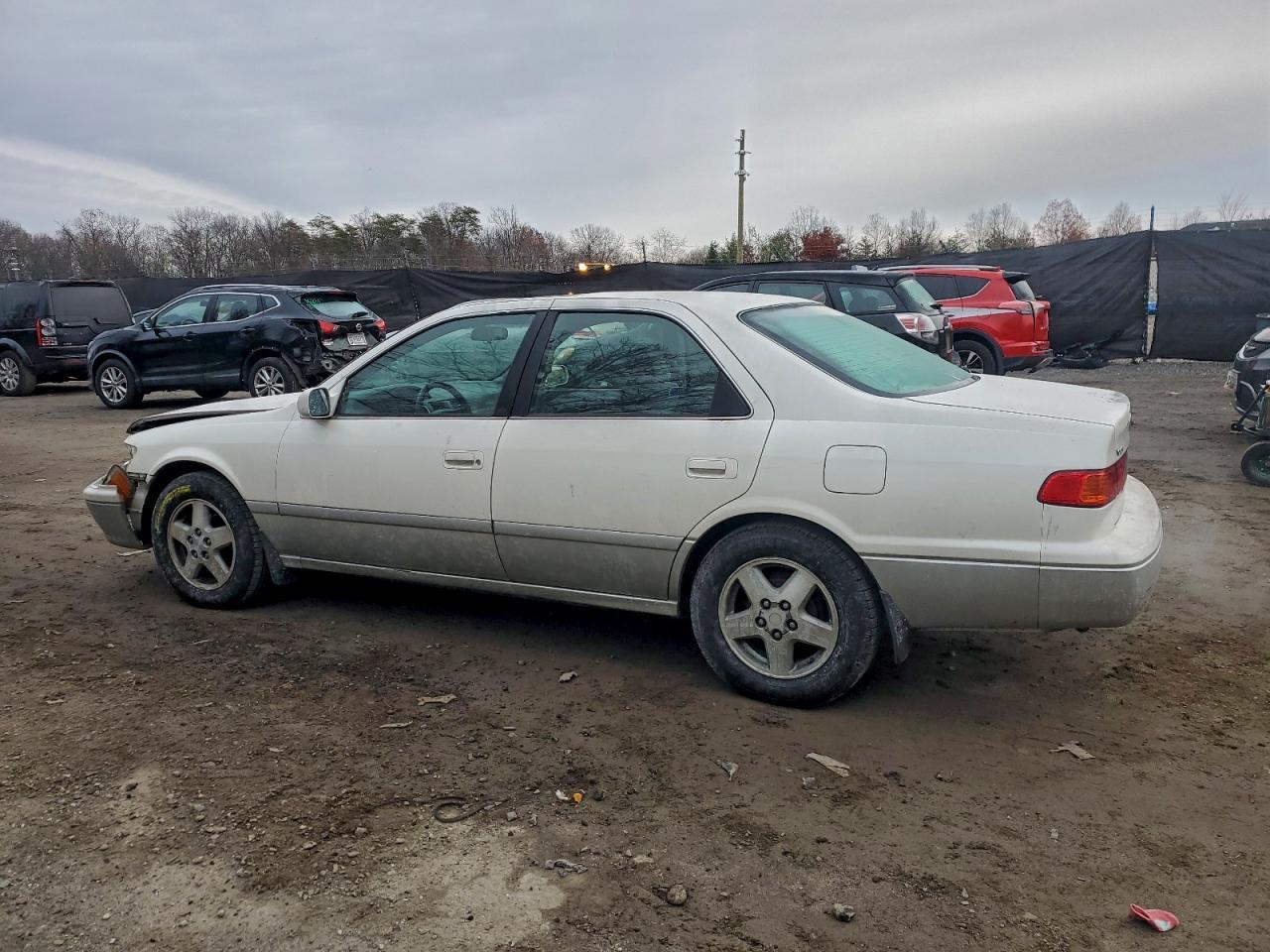 2001 TOYOTA CAMRY