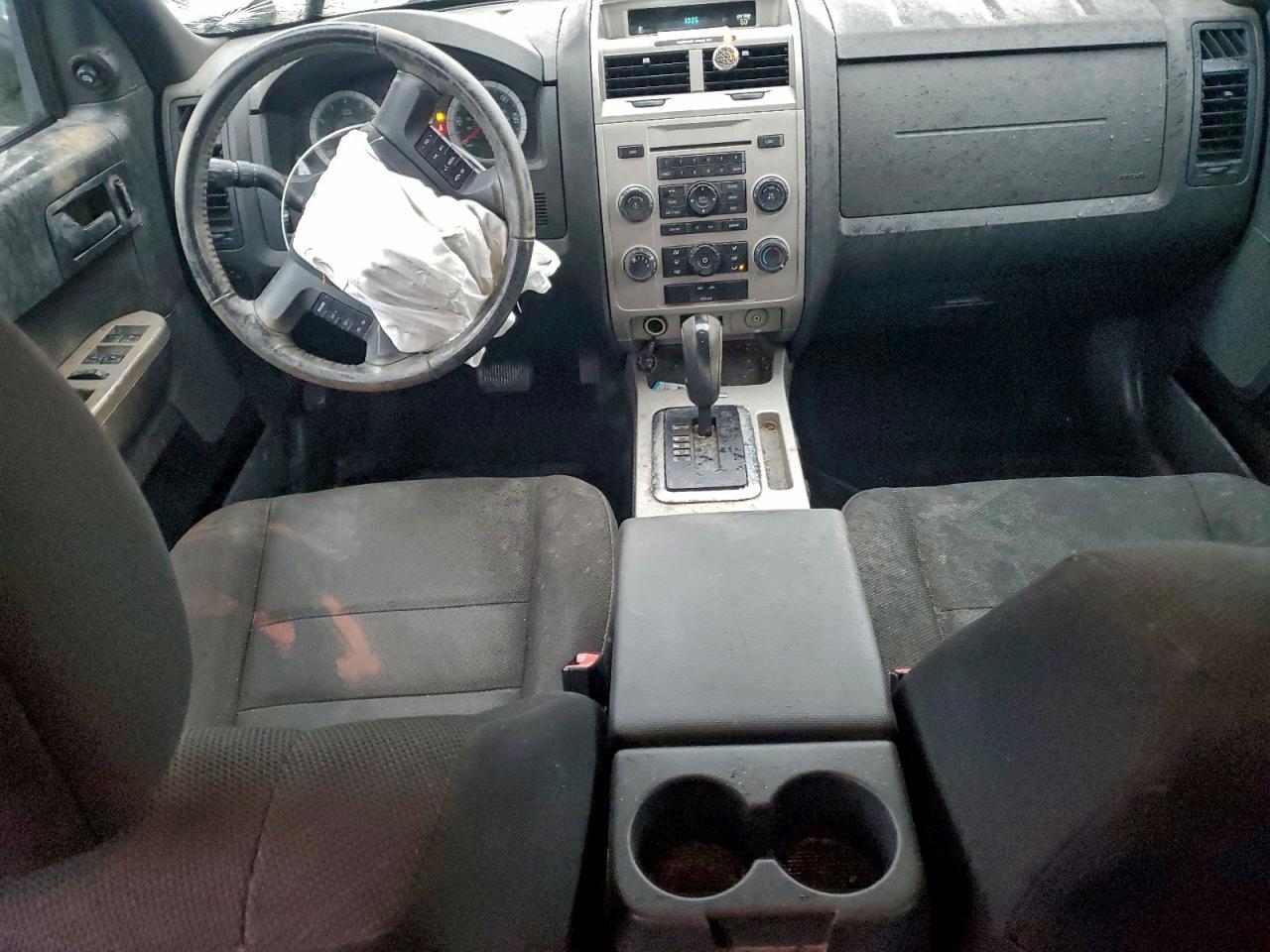 2009 FORD ESCAPE