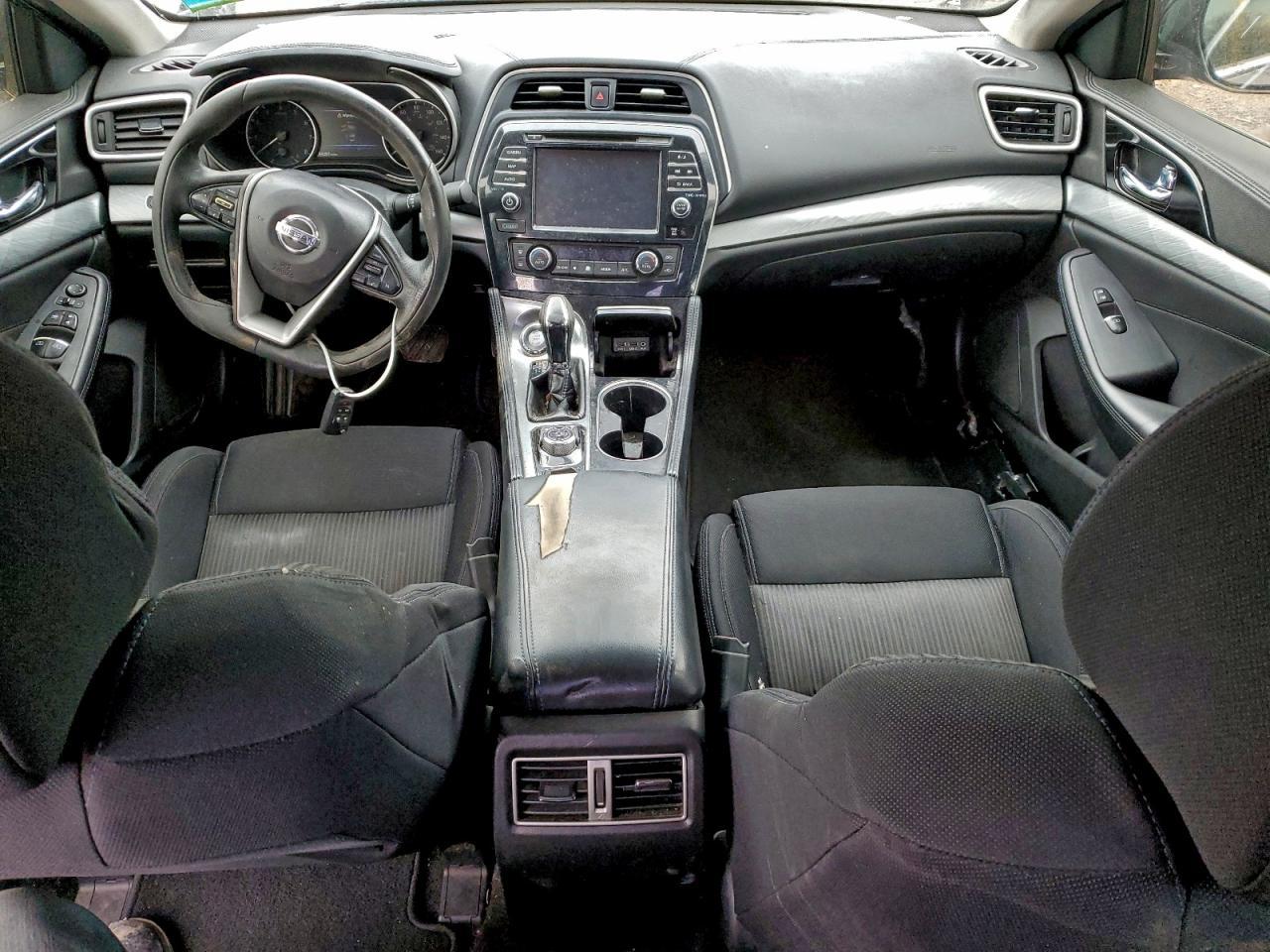 2017 NISSAN Maxima